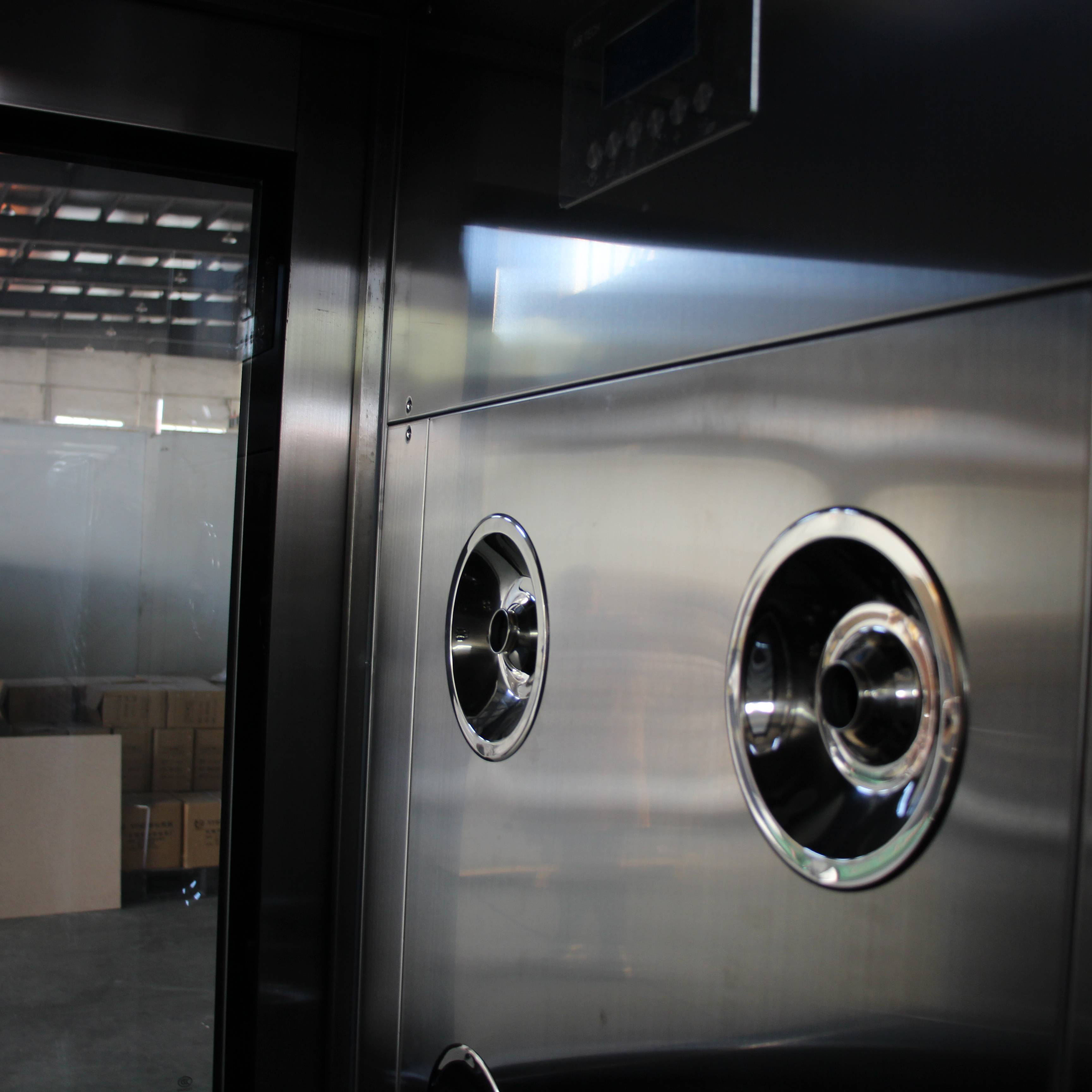 Air shower Double Door (1)