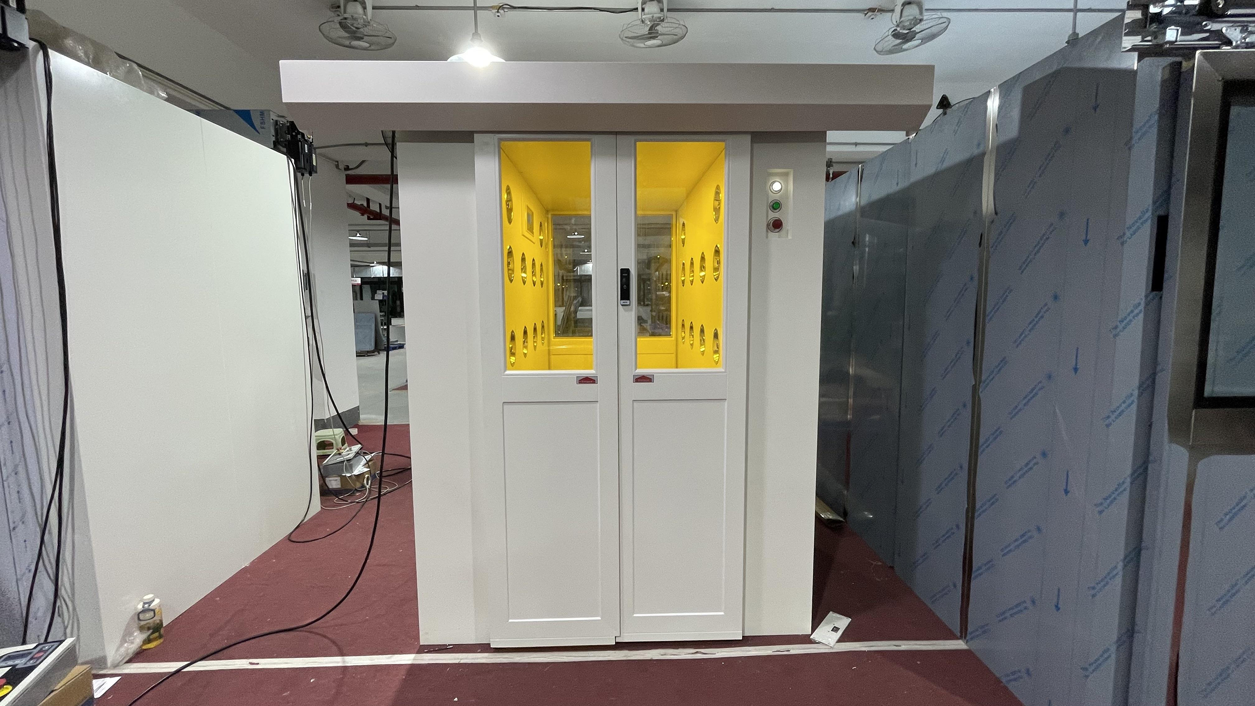 Rapid Roll-Up Door Air shower (10)