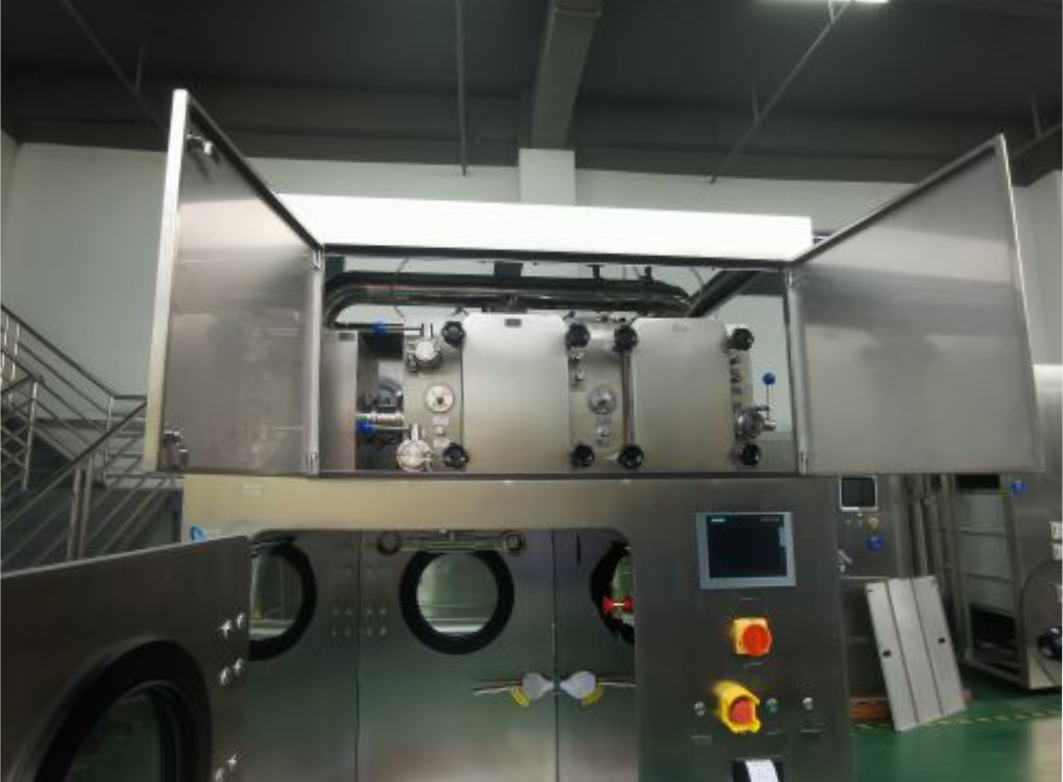 VHP Pass-through Box (1)